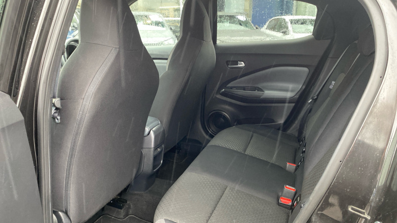 Nissan Juke 1.0 DiG-T 114 N-Connecta 5dr Petrol Hatchback